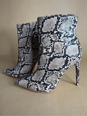 Express Black and White Snake-Print Pointed Stiletto Ankle Boots